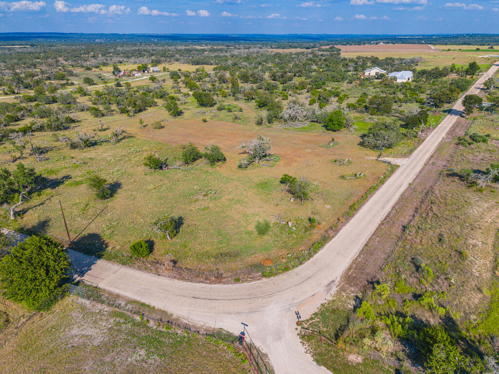 2840 N Grape Creek Rd Property Photo 34
