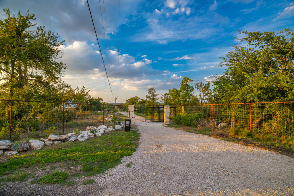 2840 N Grape Creek Rd Property Photo 39