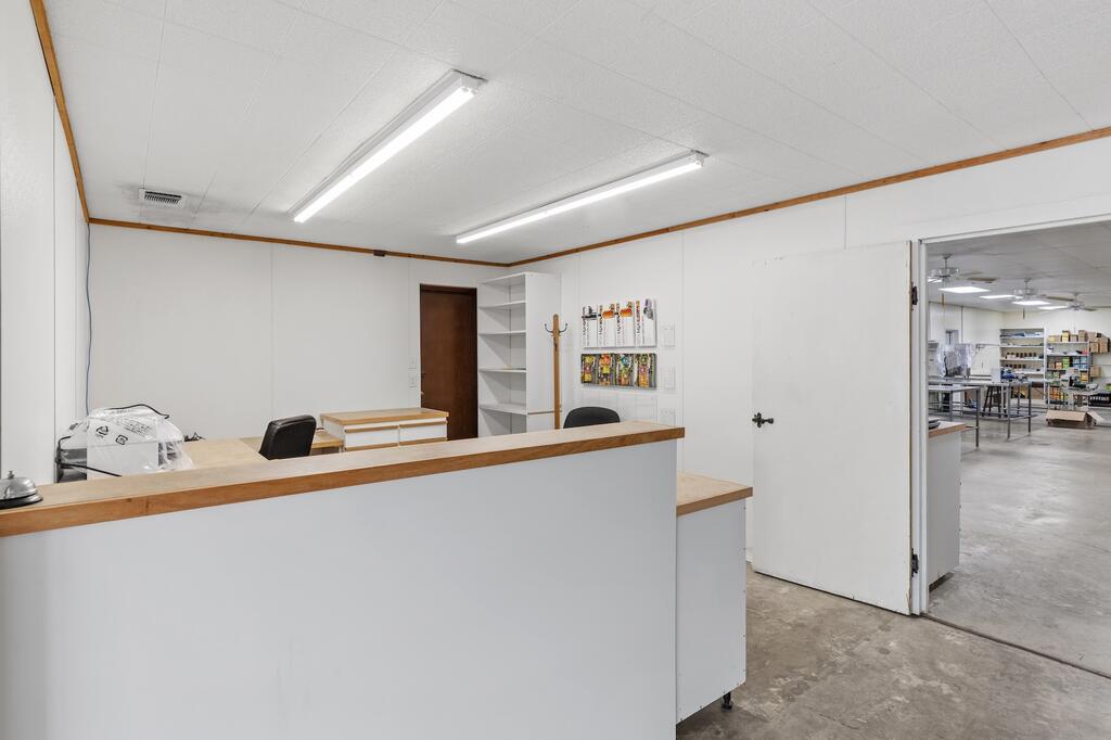 178 Industrial Loop Property Photo 11
