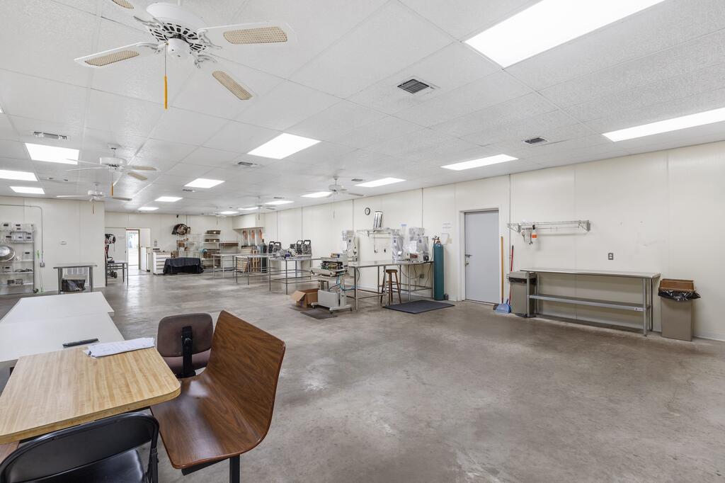 178 Industrial Loop Property Photo 18