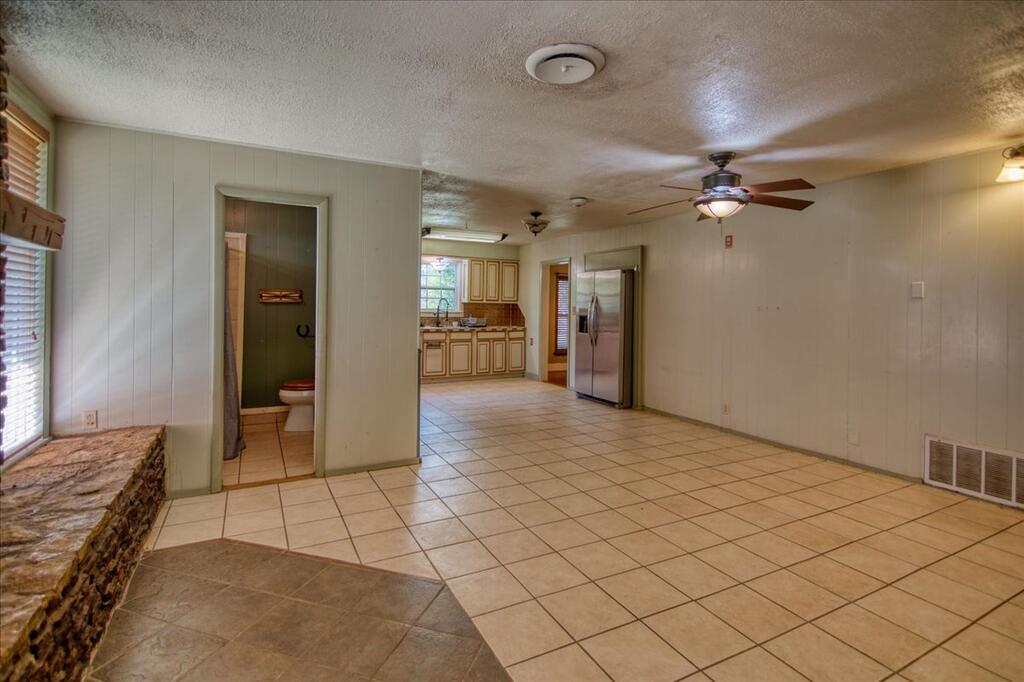 216 S Magnolia Property Photo 20