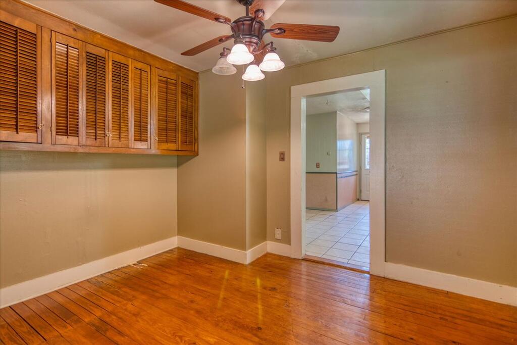 216 S Magnolia Property Photo 21