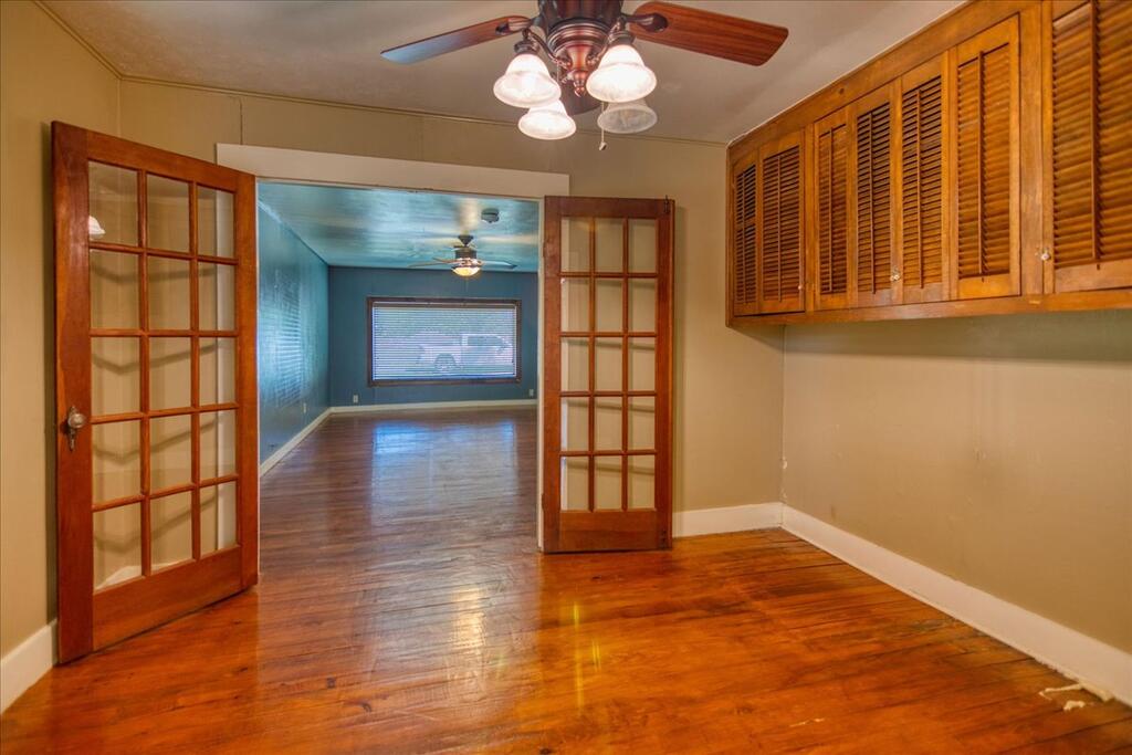216 S Magnolia Property Photo 22