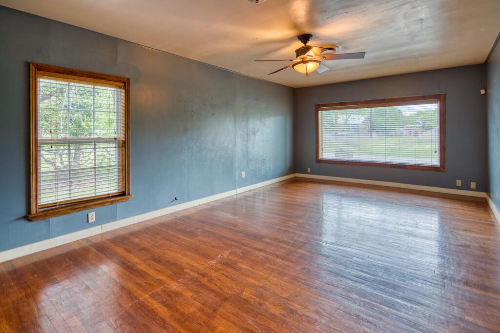 216 S Magnolia Property Photo 23