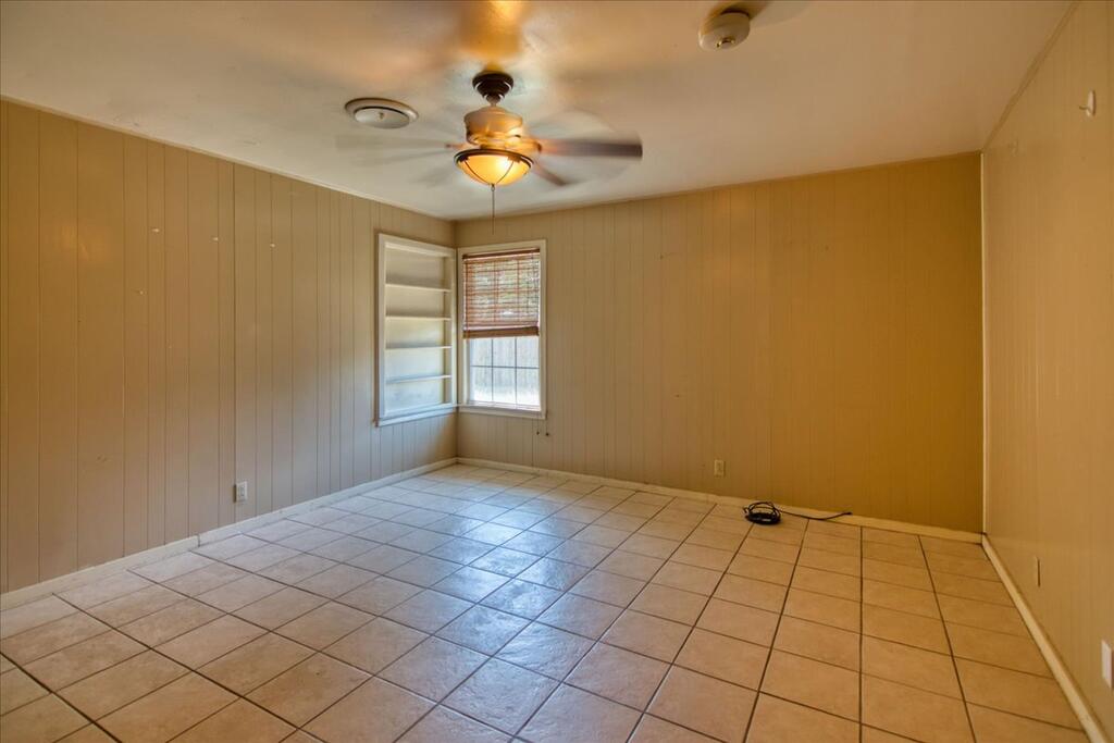 216 S Magnolia Property Photo 35