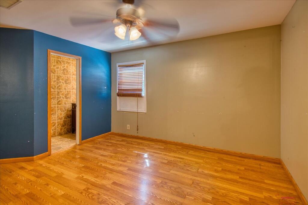216 S Magnolia Property Photo 40