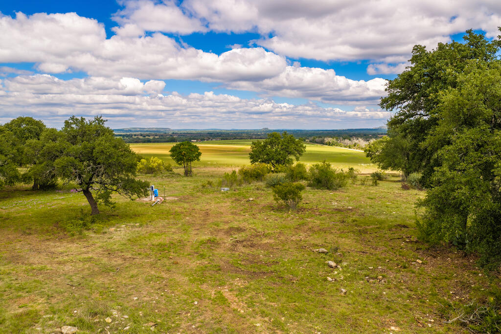 3145 N Grape Creek Rd Property Photo 16