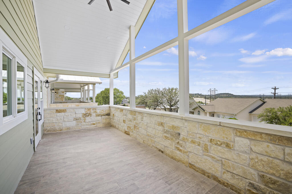 509 Winding Way Property Photo 2