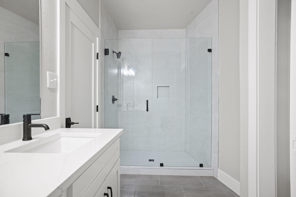 509 Winding Way Property Photo 12