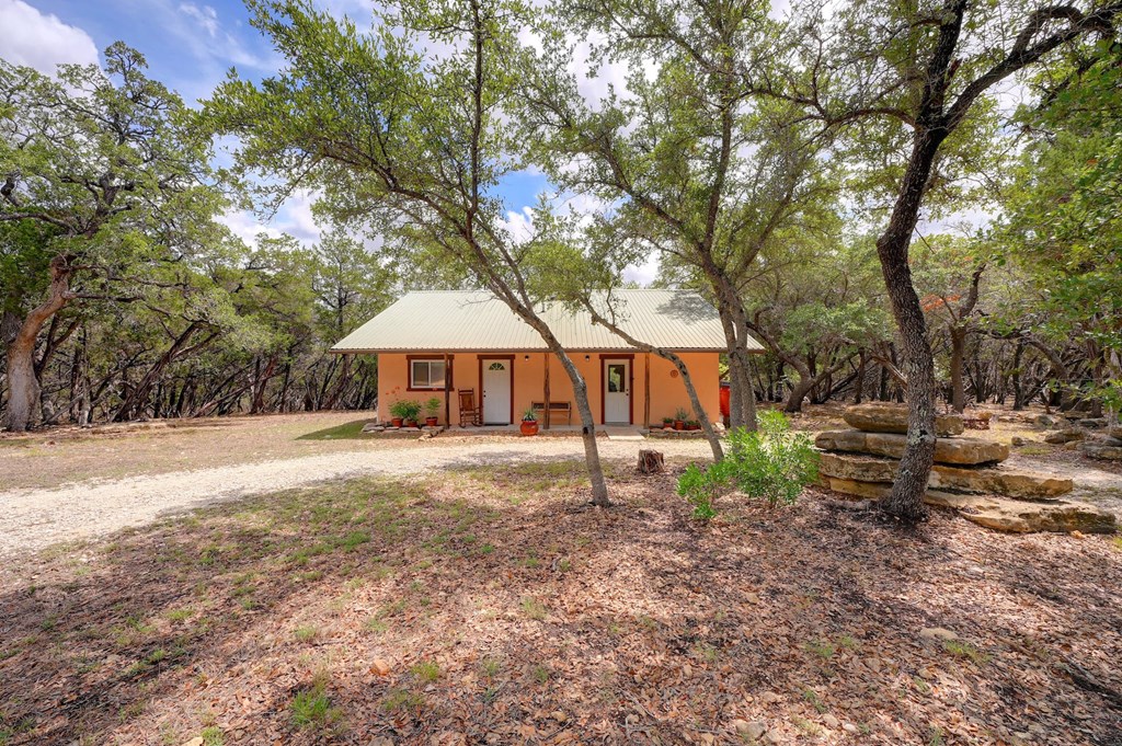 1366 River Bend Rd Property Photo 9