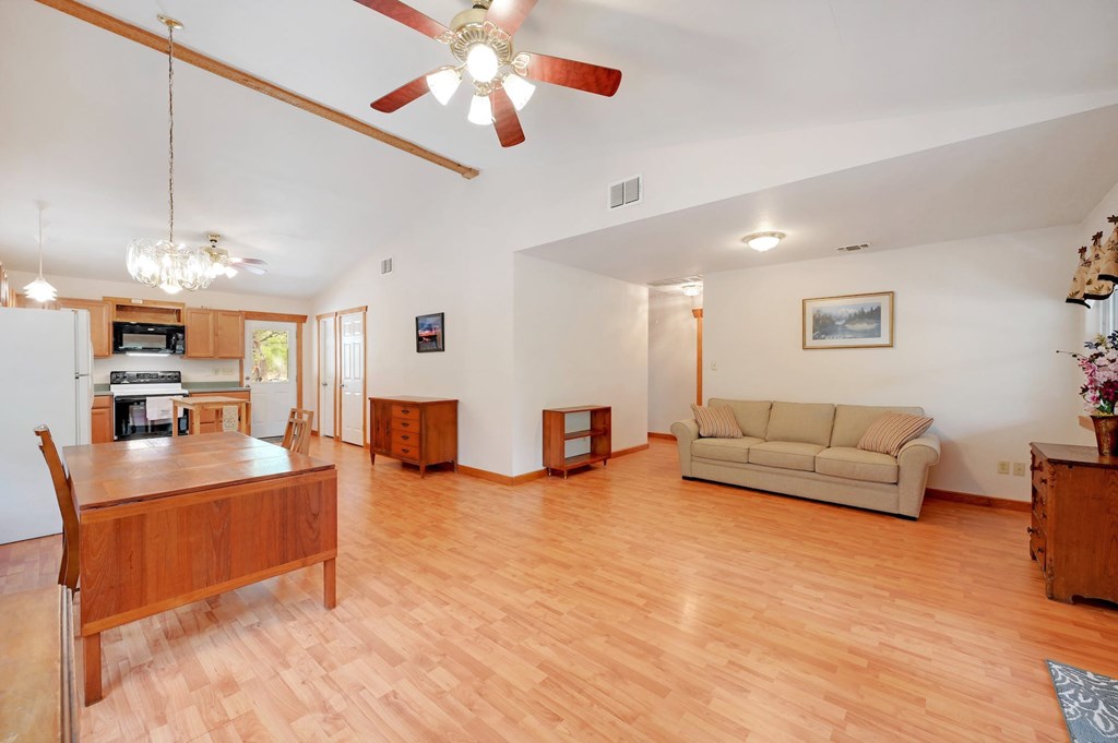 1366 River Bend Rd Property Photo 14