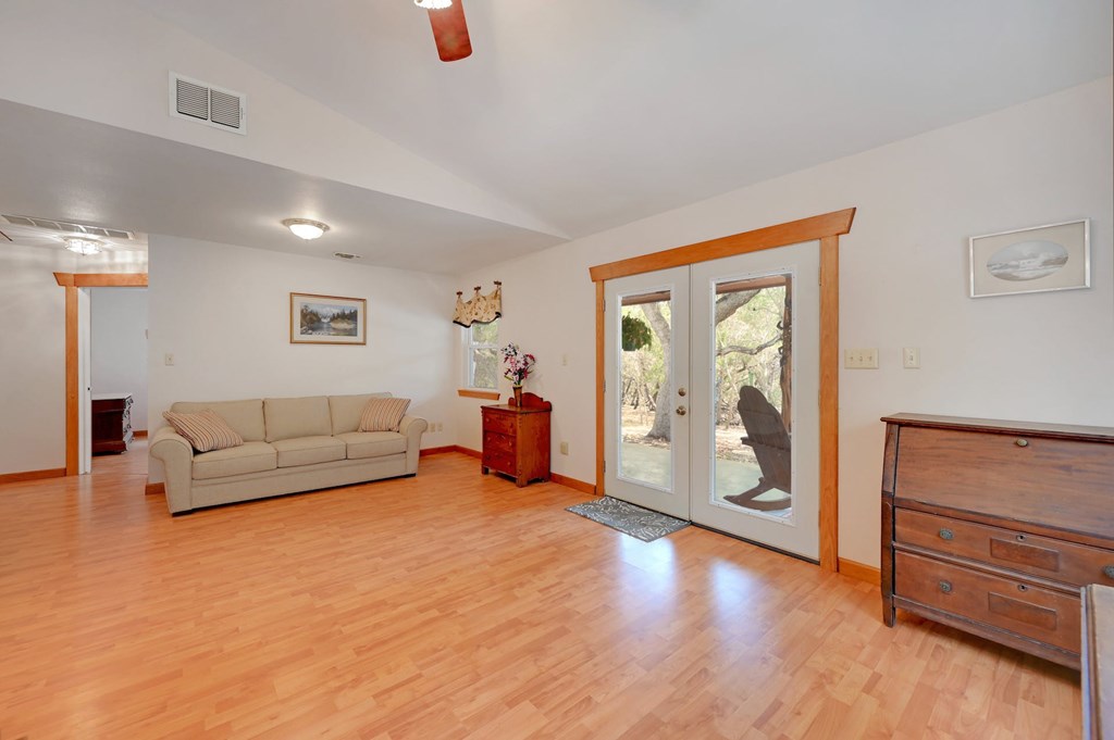 1366 River Bend Rd Property Photo 17