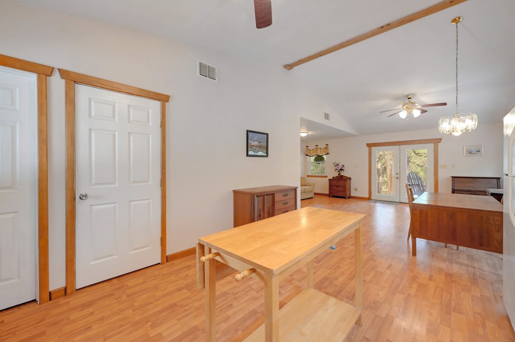 1366 River Bend Rd Property Photo 21