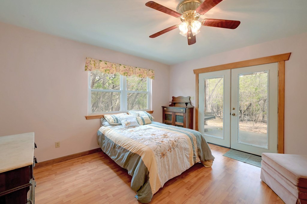 1366 River Bend Rd Property Photo 24