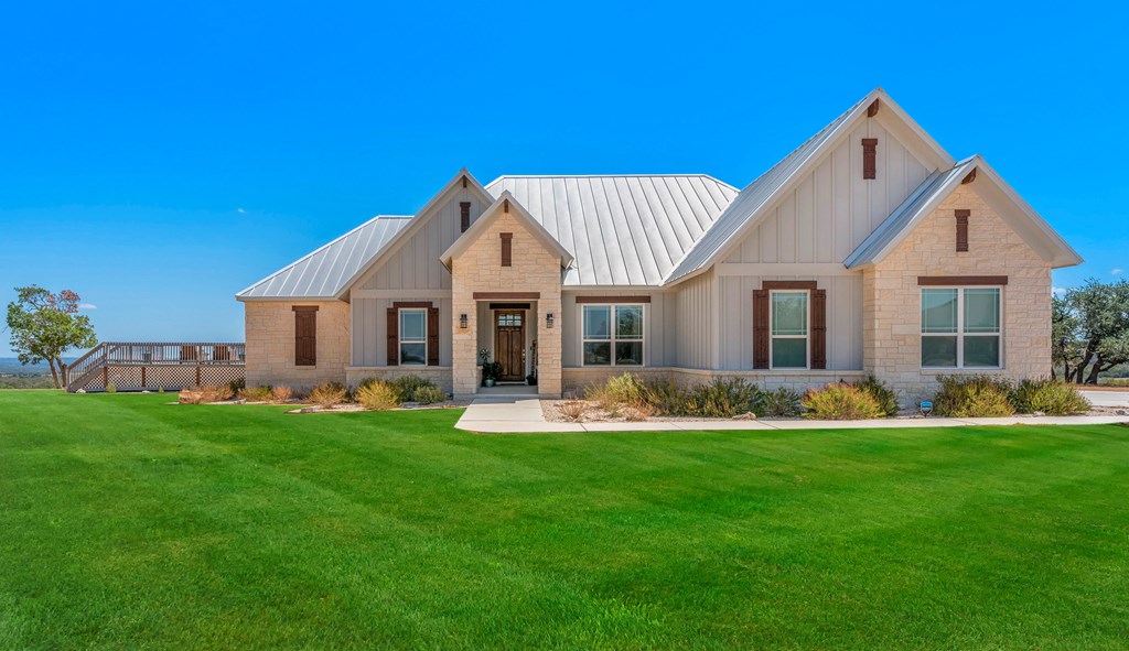 2114 Axis Circle Property Photo 2