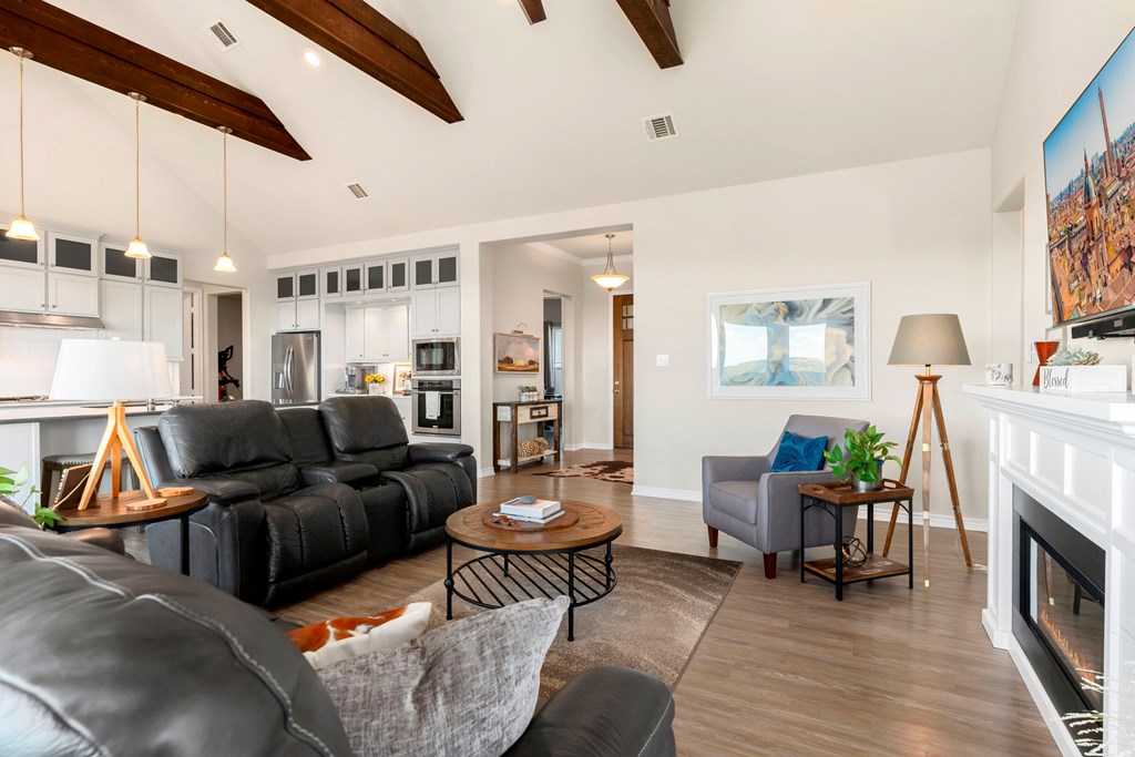 2114 Axis Circle Property Photo 7