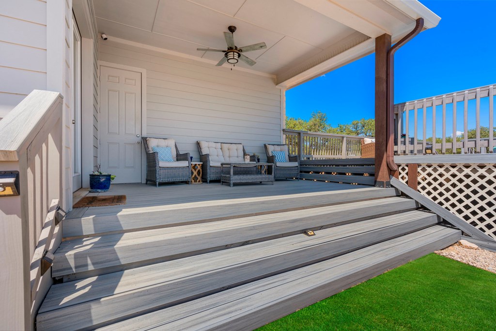 2114 Axis Circle Property Photo 19