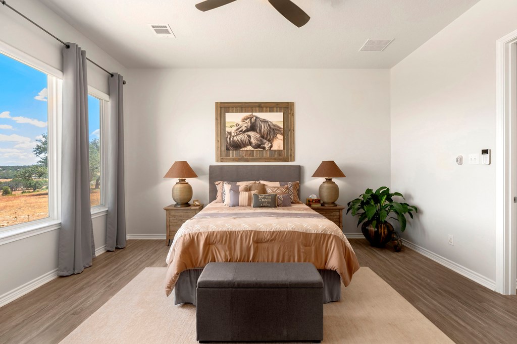 2114 Axis Circle Property Photo 20