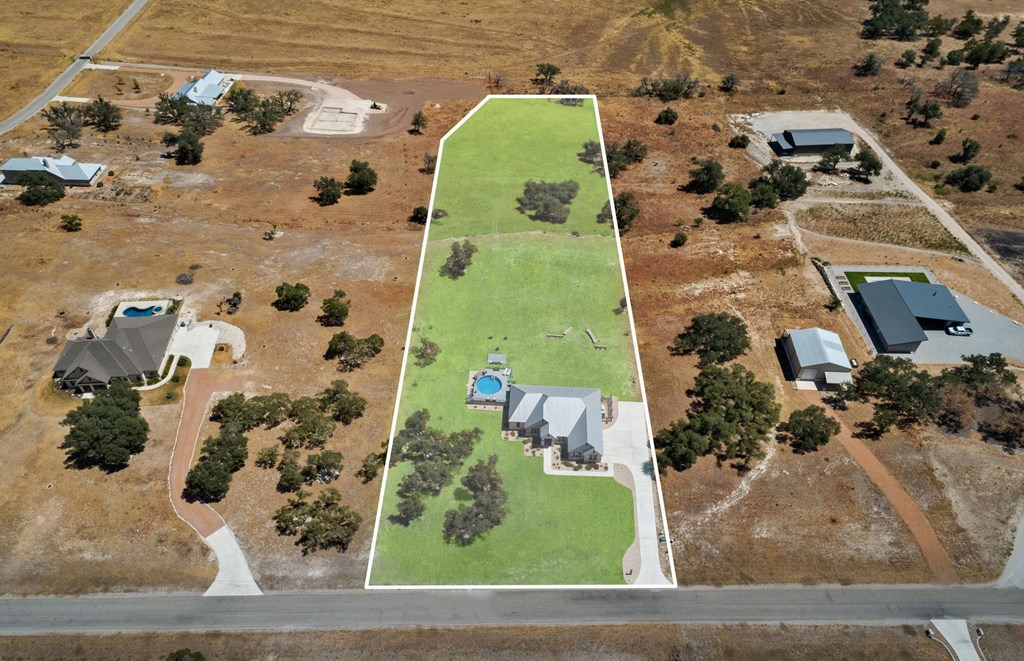 2114 Axis Circle Property Photo 34