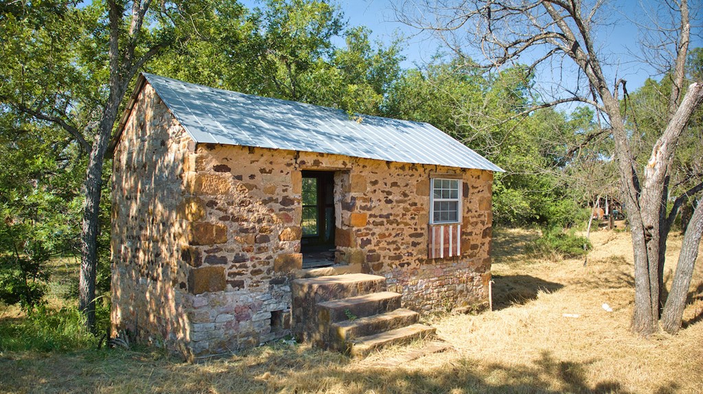 0 Pecan St Property Photo 3