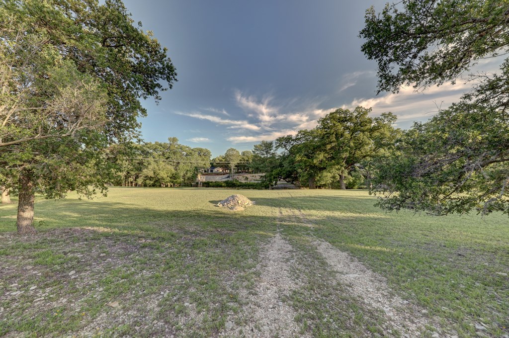 246 River Rd Property Photo 22