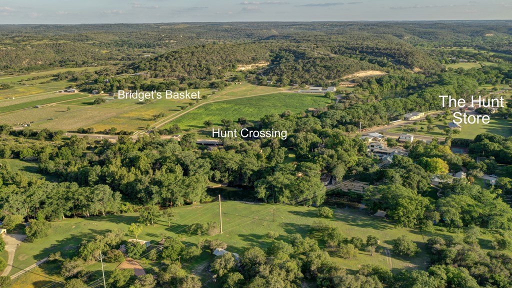 246 River Rd Property Photo 43