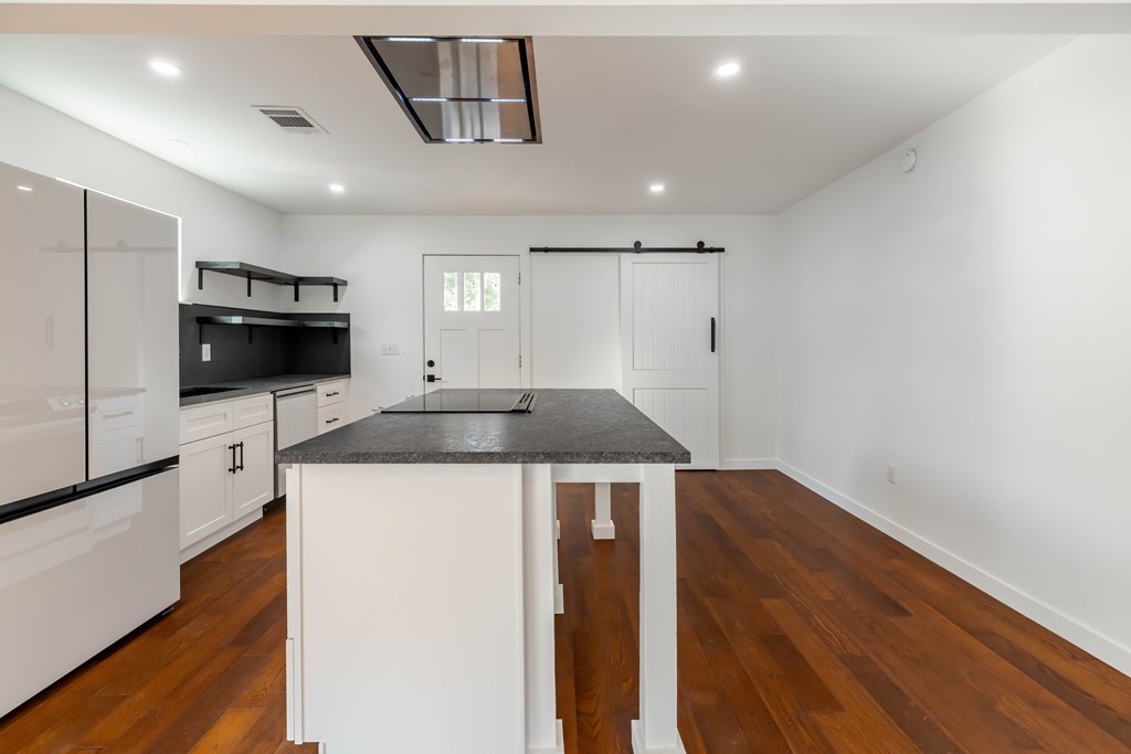 313 Fulton St Property Photo 14