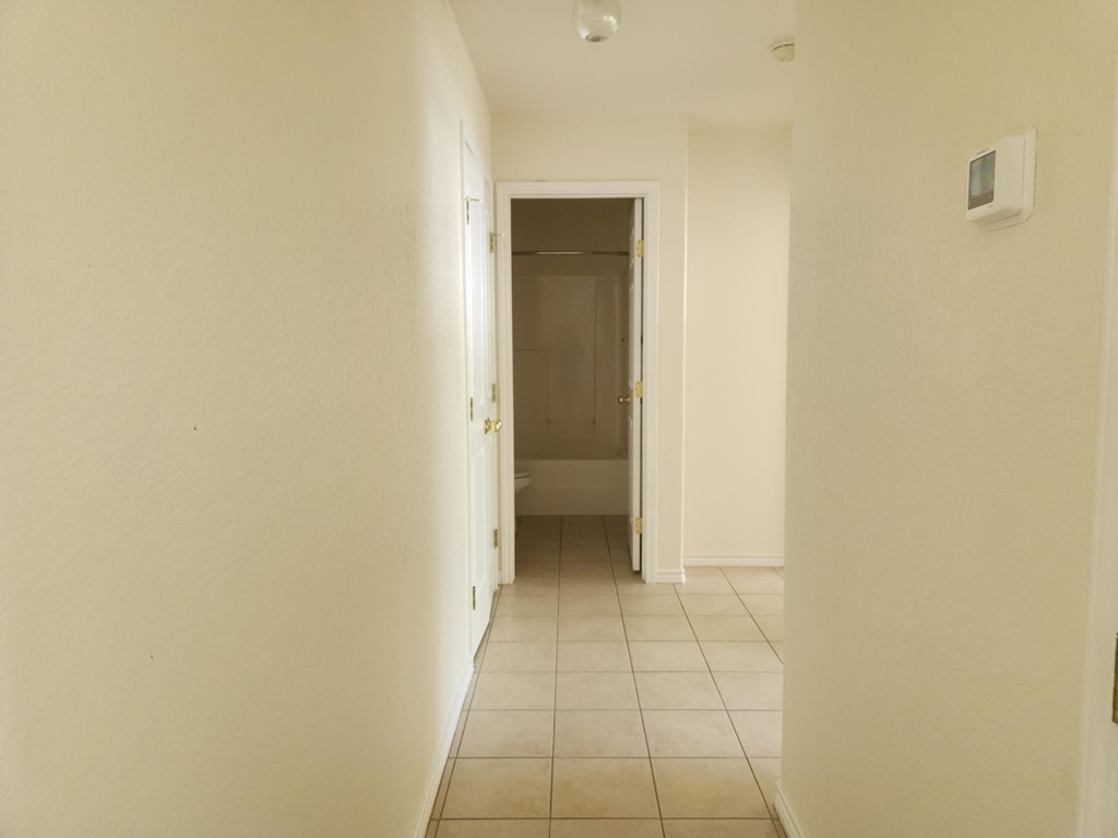 810 Apple St Property Photo 8