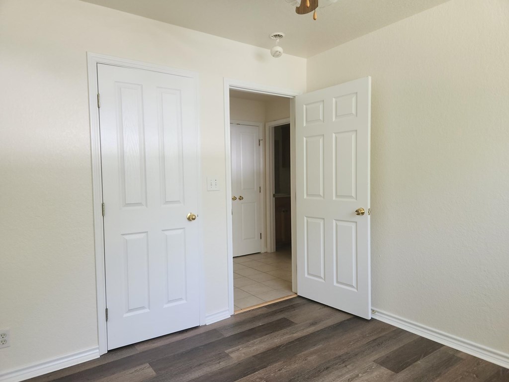 810 Apple St Property Photo 12