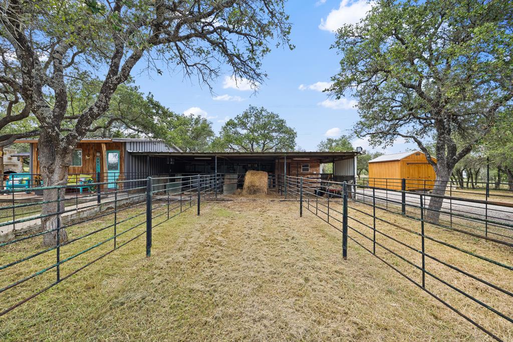 2631 N Us Hwy 281 Property Photo 28