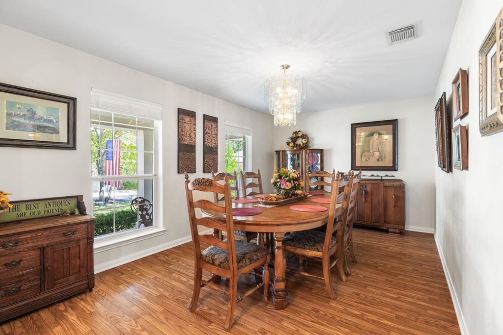 311 Summer Hill Dr Property Photo 5