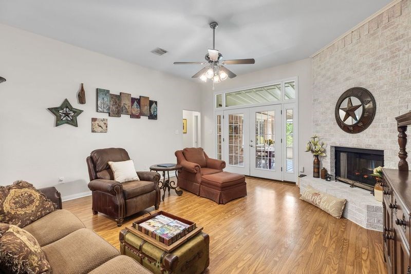 311 Summer Hill Dr Property Photo 10