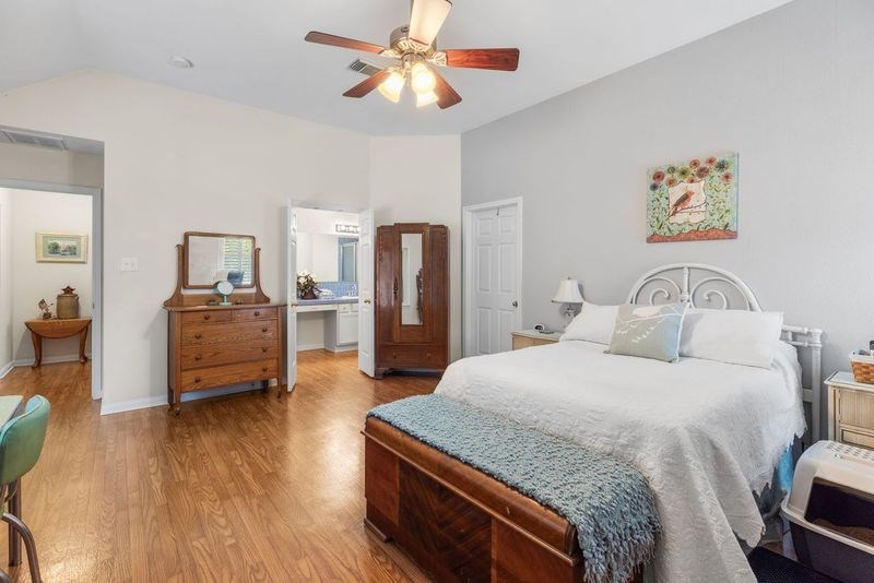 311 Summer Hill Dr Property Photo 13