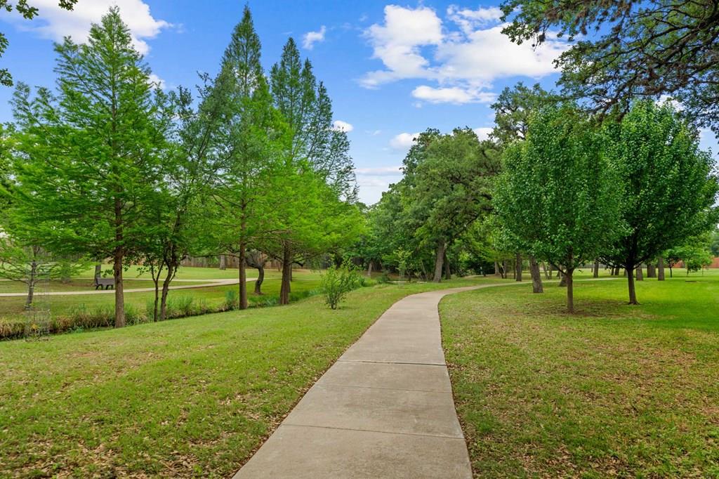 311 Summer Hill Dr Property Photo 23