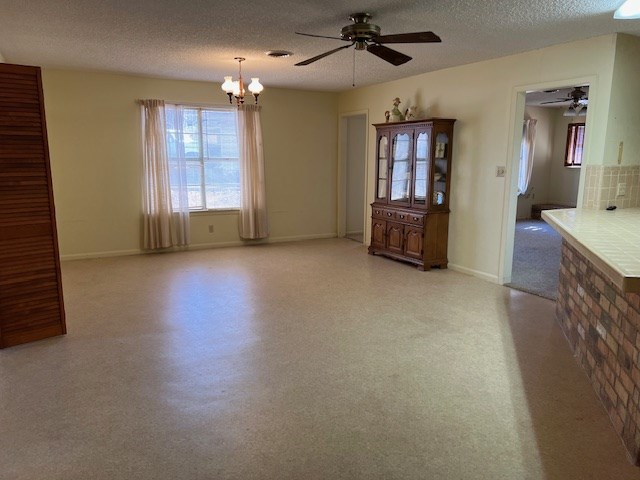 119 Parkview Dr Property Photo 6