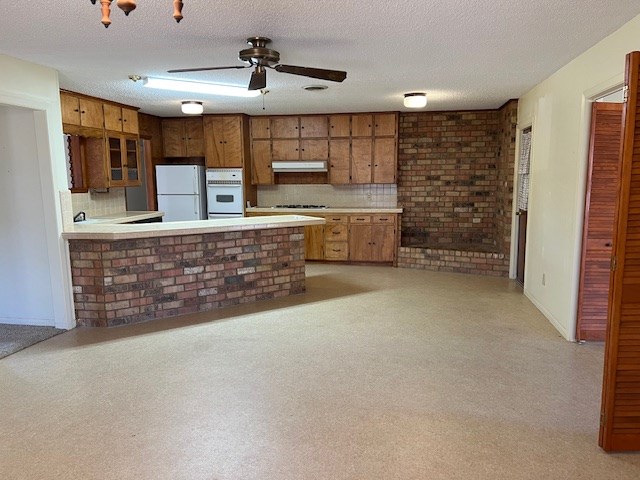 119 Parkview Dr Property Photo 8