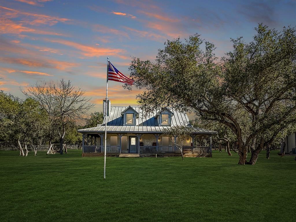 565 Red Bluff Ranch Rd Property Photo 3