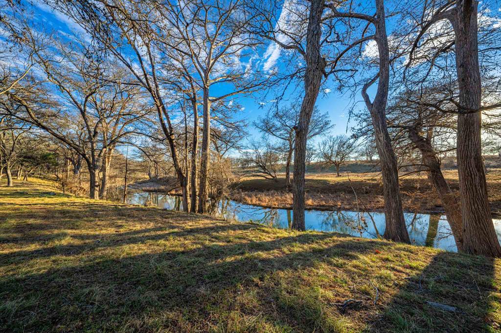 505 Fm 473 Property Photo