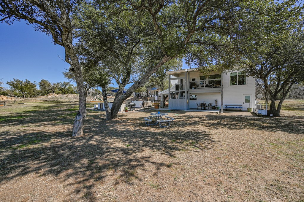 206 County Rd 142 Property Photo 32