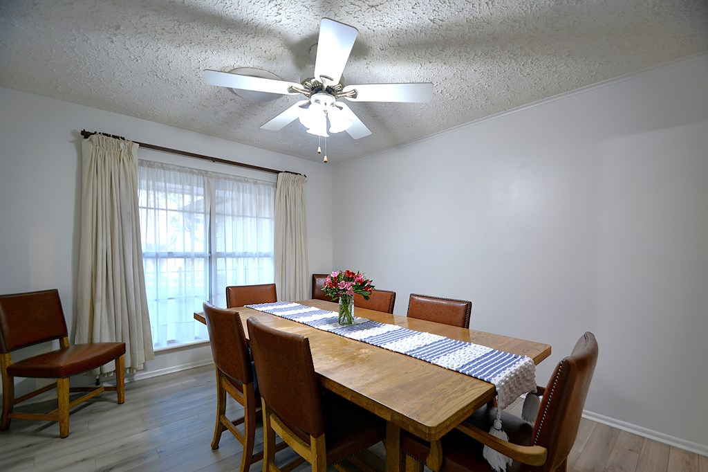 116 Spanish Oak Ln. Property Photo 12
