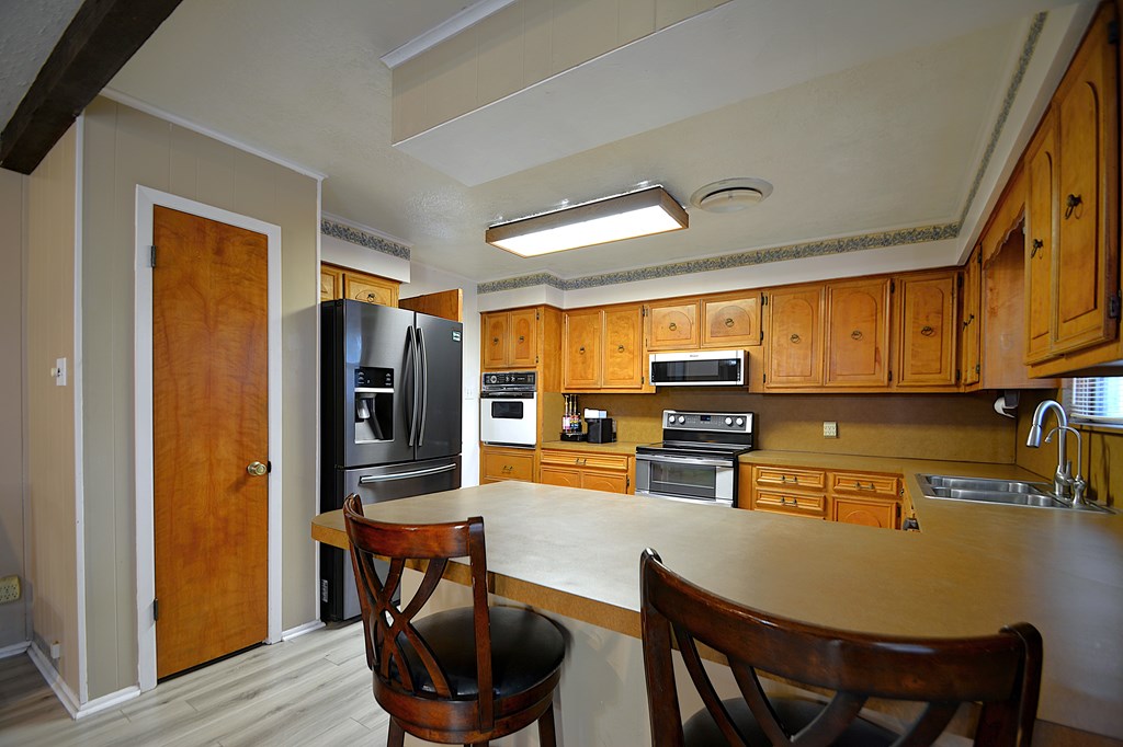 116 Spanish Oak Ln. Property Photo 13
