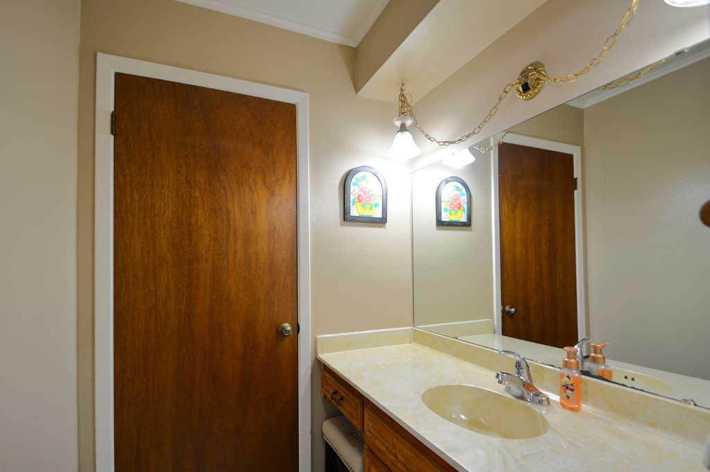 116 Spanish Oak Ln. Property Photo 21