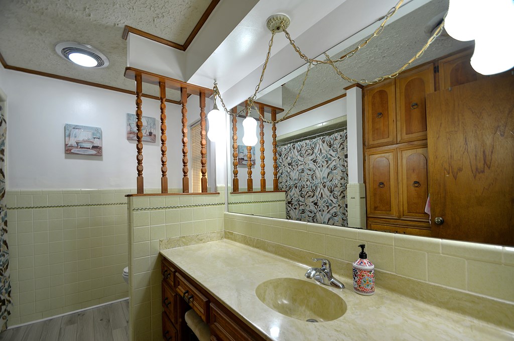 116 Spanish Oak Ln. Property Photo 32