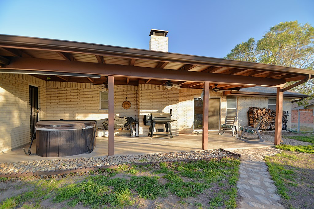 116 Spanish Oak Ln. Property Photo 33