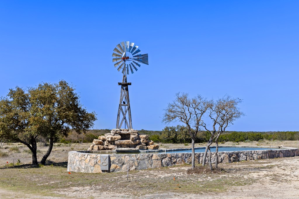 104 Yo Ranch Rd Property Photo 12