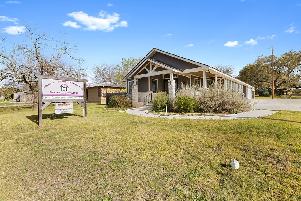 802 4th Street Property Photo