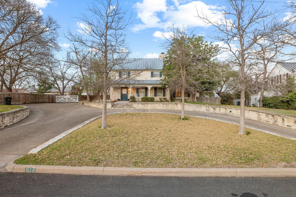 612 W San Antonio St Property Photo