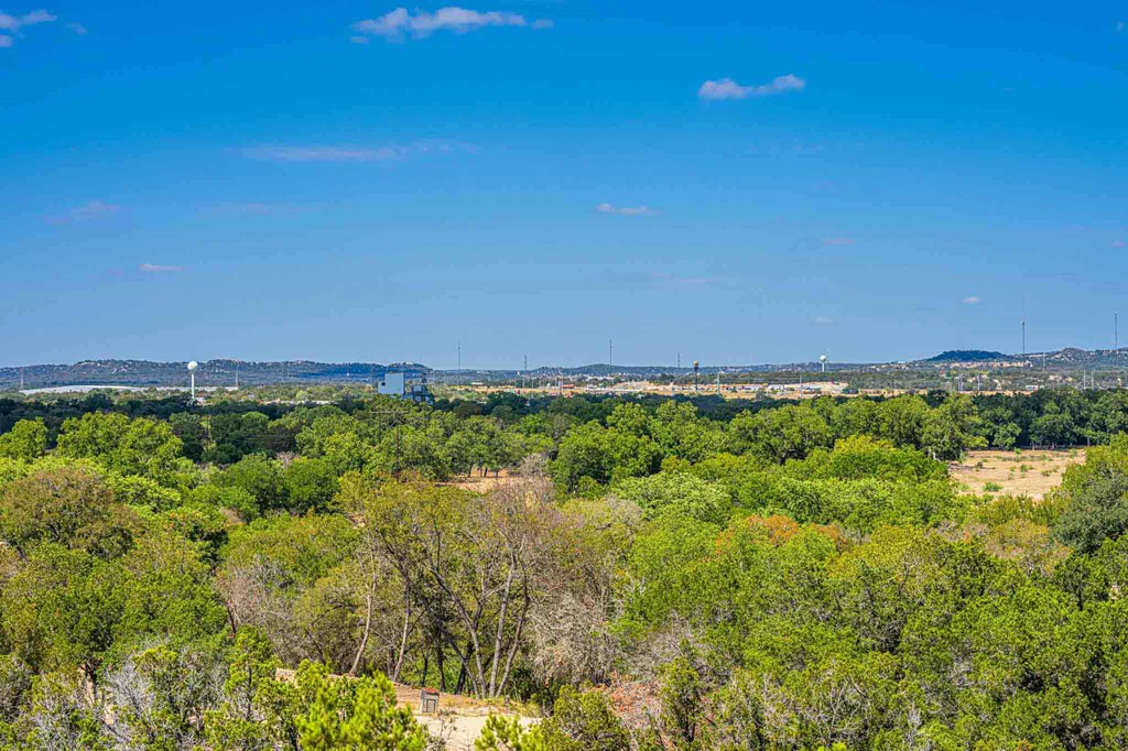 105a Oleander Rd. Property Photo 5