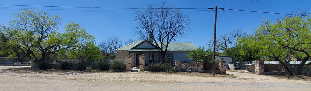 910 Gay St Property Photo