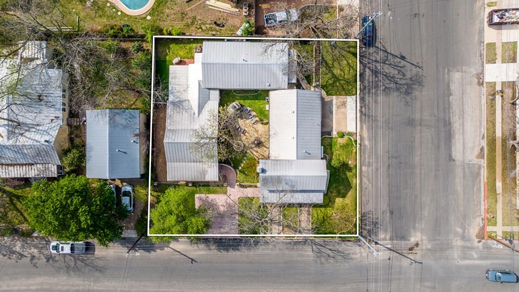 202 S Bowie Property Photo
